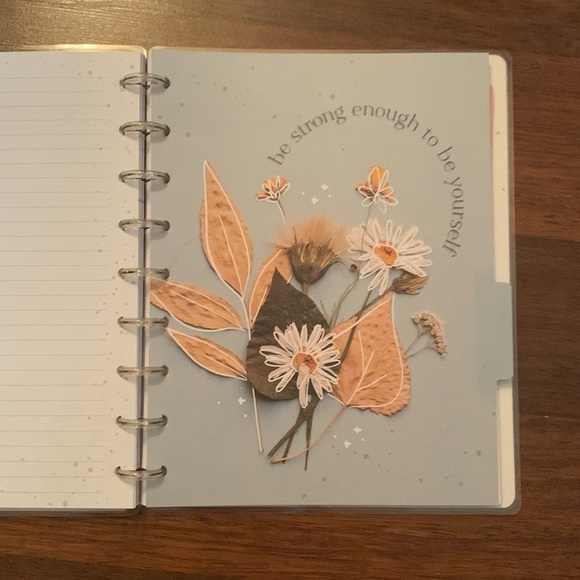 Happy Planner Notebook - Picture 4 of 7